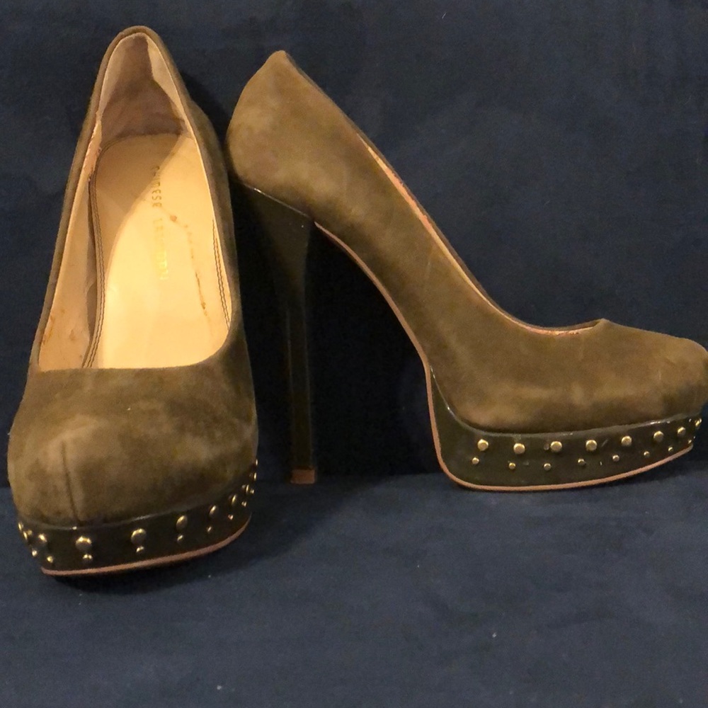 studded green pumps